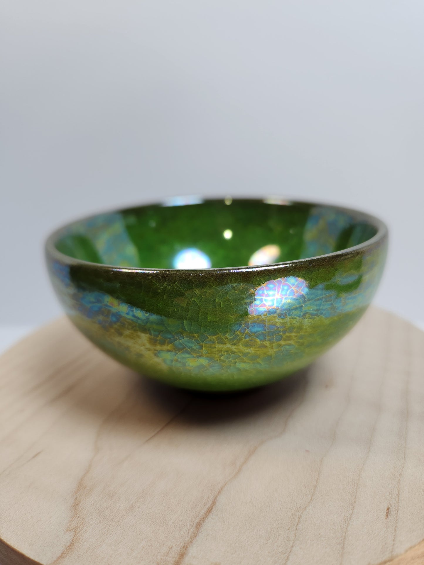 Emerald Crackle Display Tea Cup