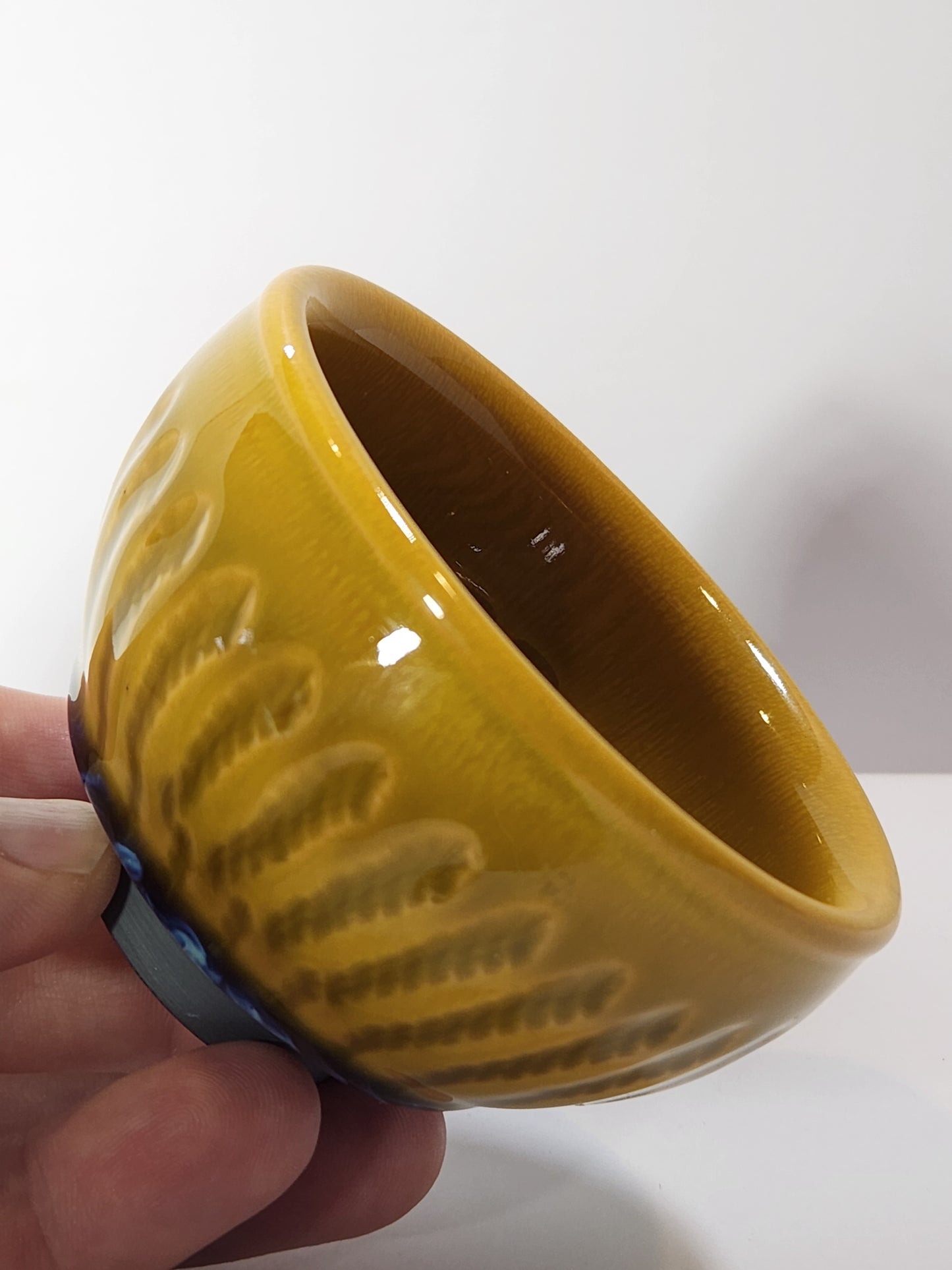 Golden Yellow Jian Zhan Tea Cup Jumping Daggar Blue highlight