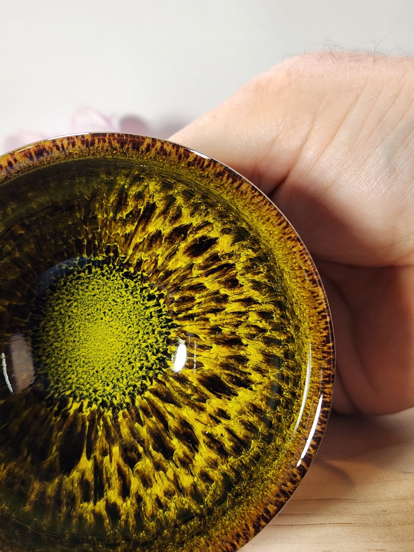"Dragons Eye" Jian Zhan Tea Cup Amazing Yellow Green pattern