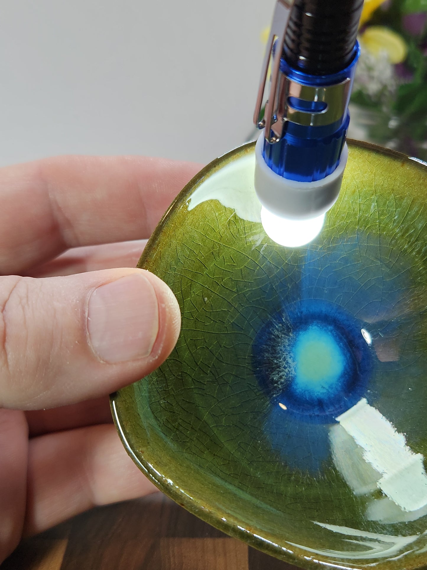 Master-Crafted “Hidden Spring” Olive Crackle Tea Bowl