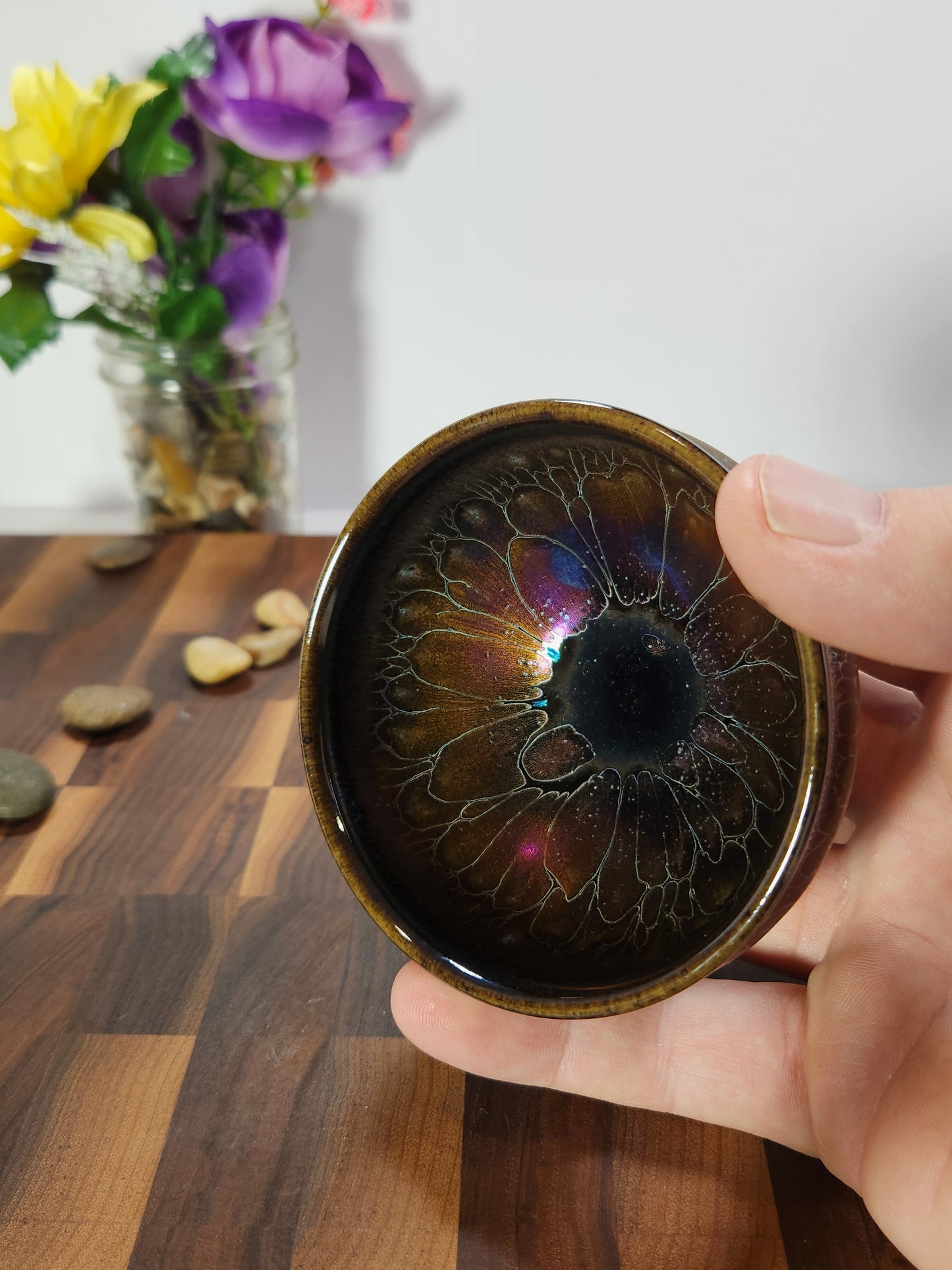 Golden Hundred-Flower Tea Bowl with Iridescent Oil-Drop Center