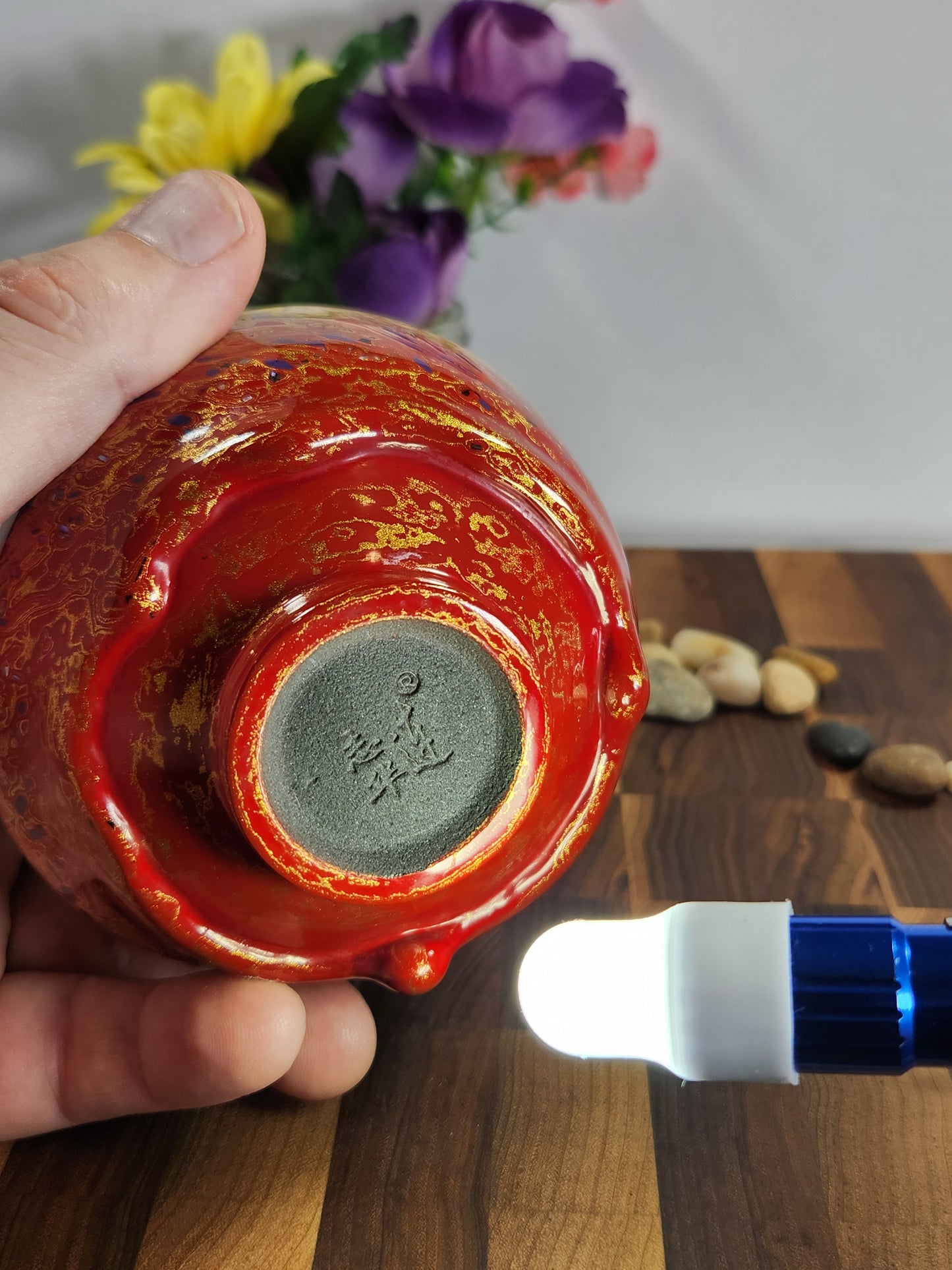 Daqi Sleeping Dragon Tea Bowl – Vermilion, Gold & Purple